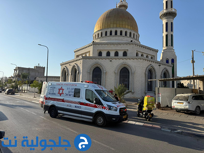 اصابة طفل بجراح متوسطة جراء انقلاب تراكتورون في جلجولية 